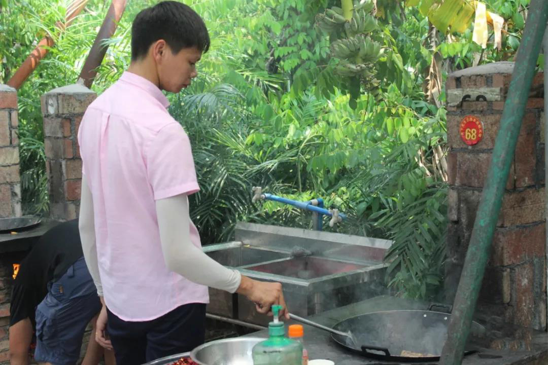 e0c51ab24439c197199d4e1144bfdc78.jpg 09.jpg